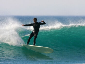 the-proper-surfing-stance