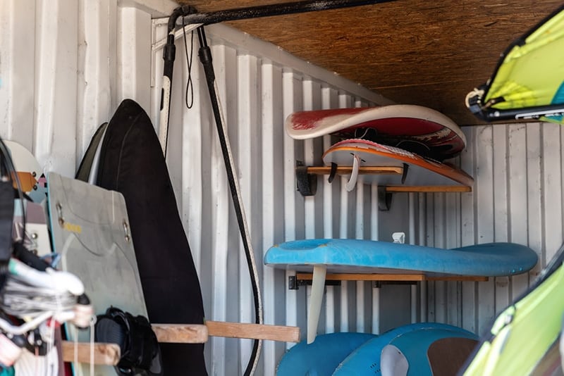 Surfboard-wall-racks