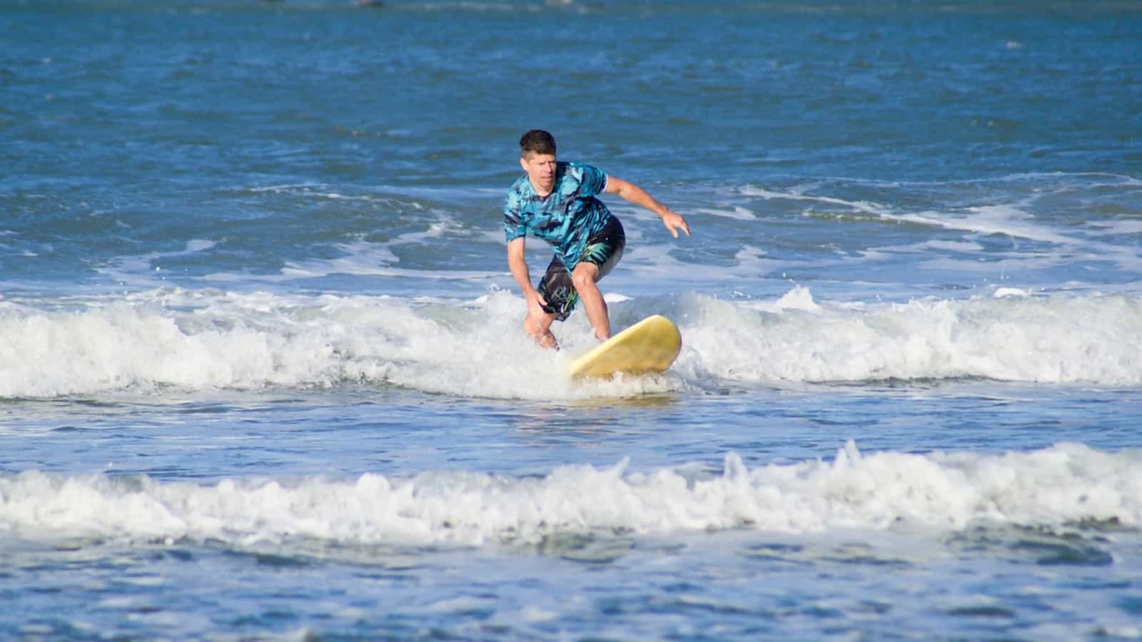 How-to-Do-the-Huntington-Hop-on-a-Surfboard
